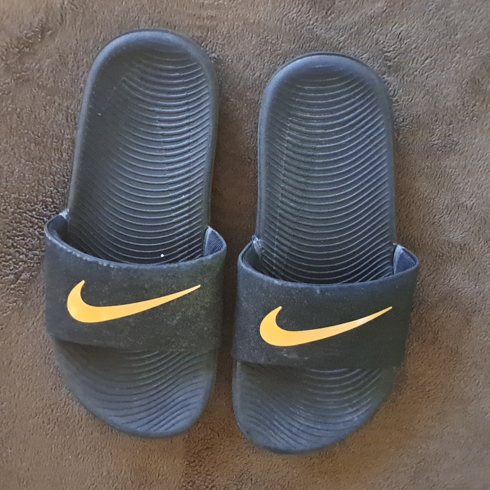Nike Kides Slide Sandals